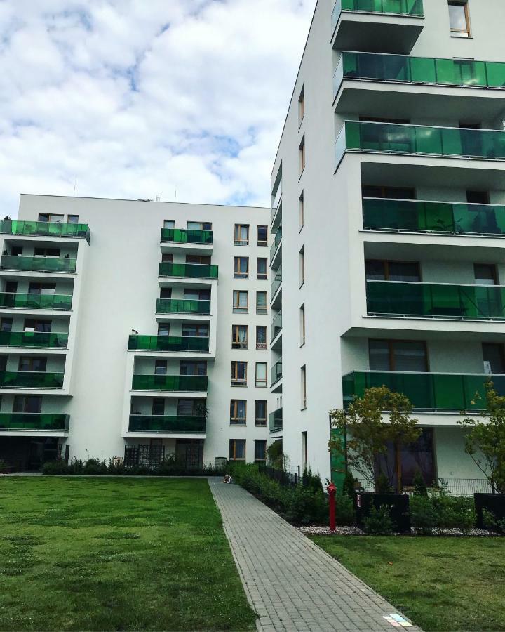 Shiraz Trio Apartament Varsóvia Exterior foto